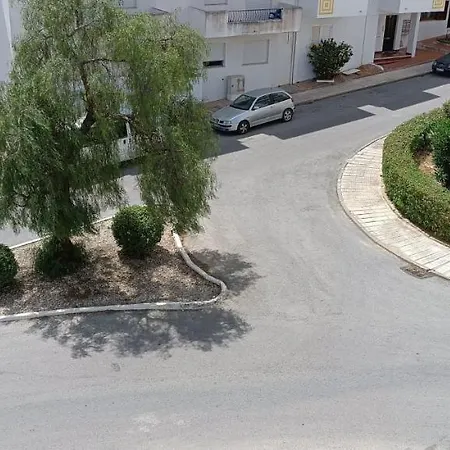 Shared Apartment In Olhos De Agua Appartement